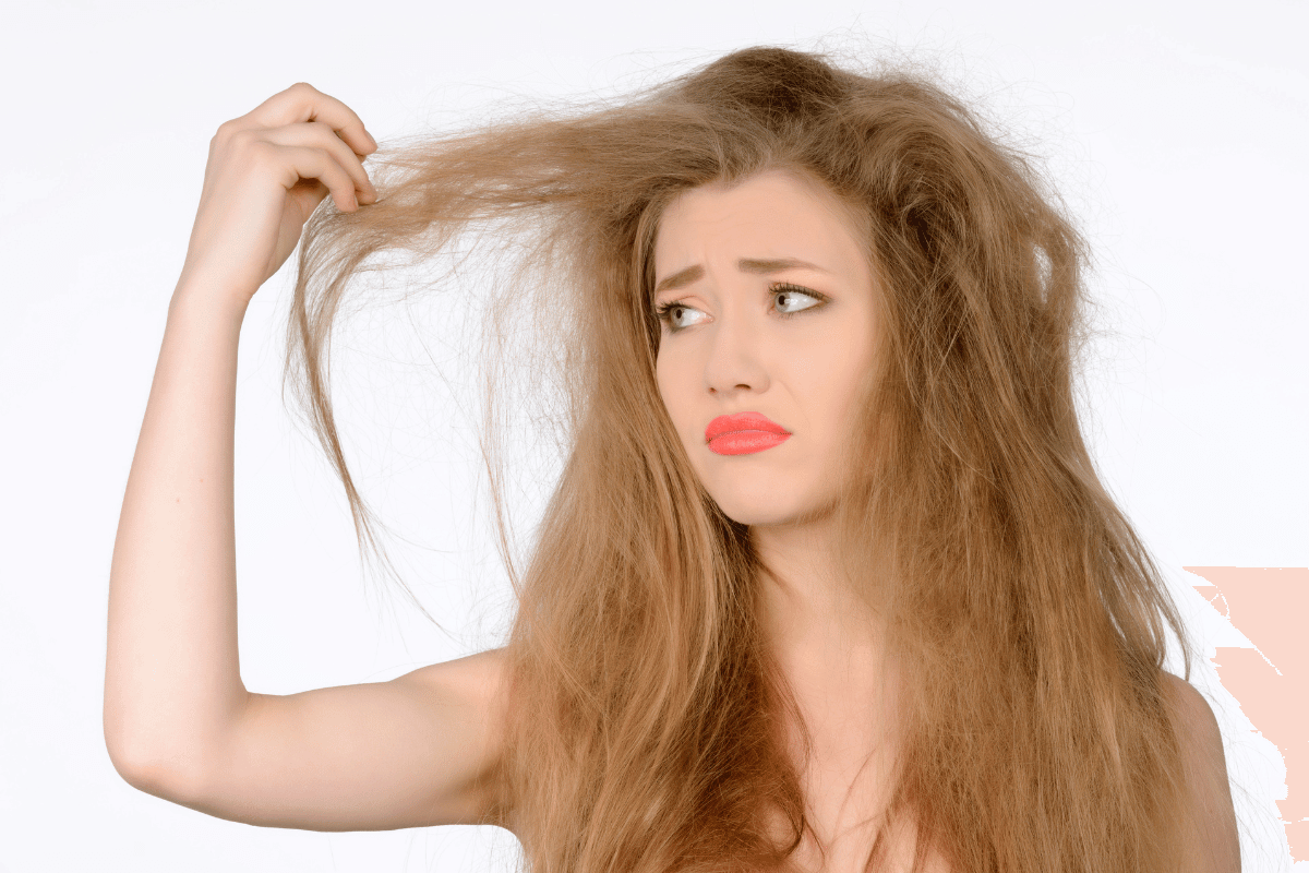 How To Tame Frizzy Hair in Monsoon Season?